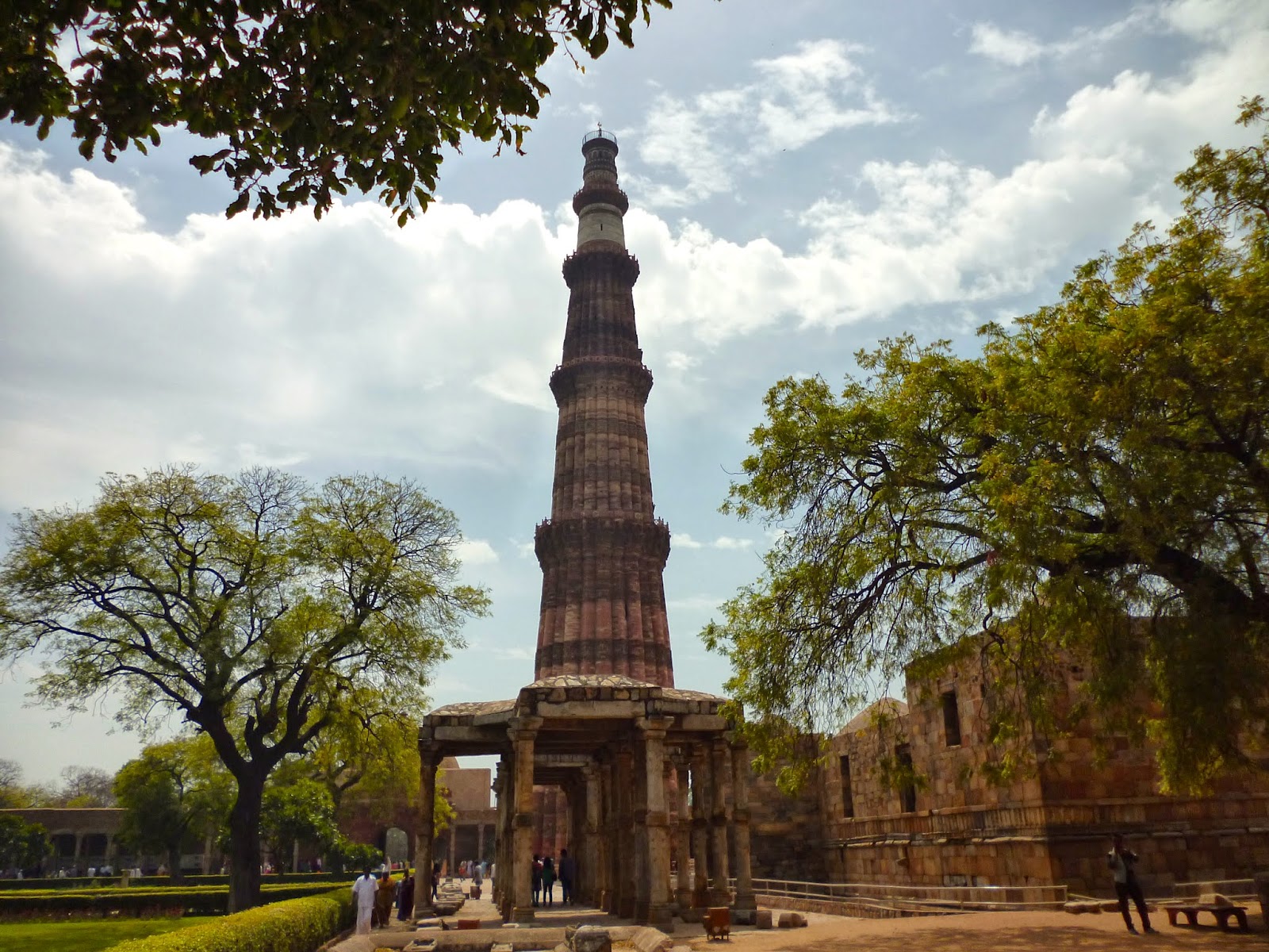 qutub minar, delhi