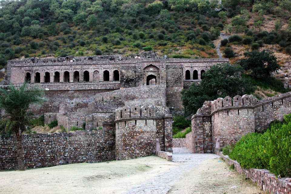  Bhangarh Fort Haunted Places in Rajasthan