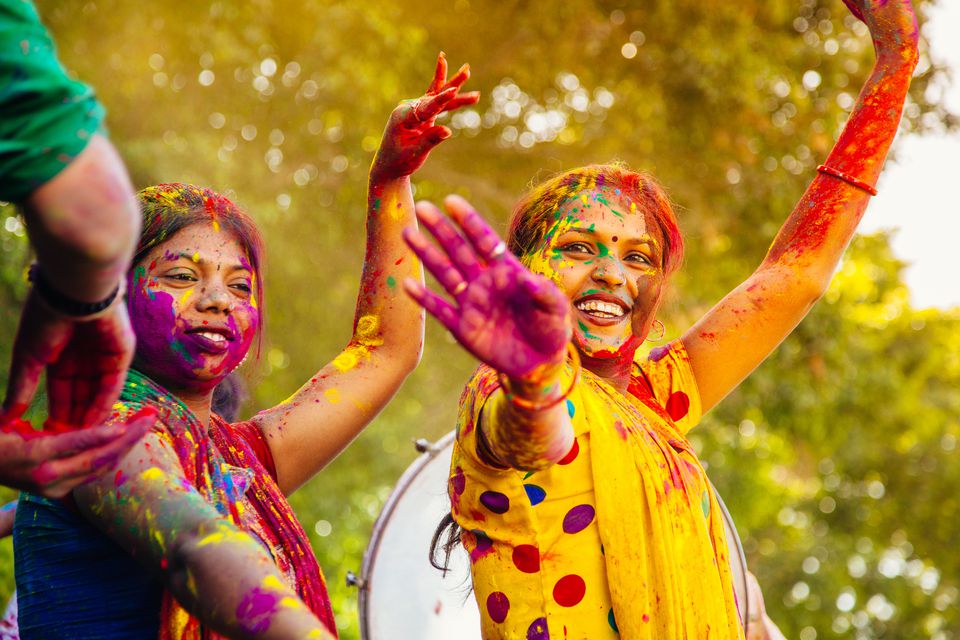holi celebration mumbai