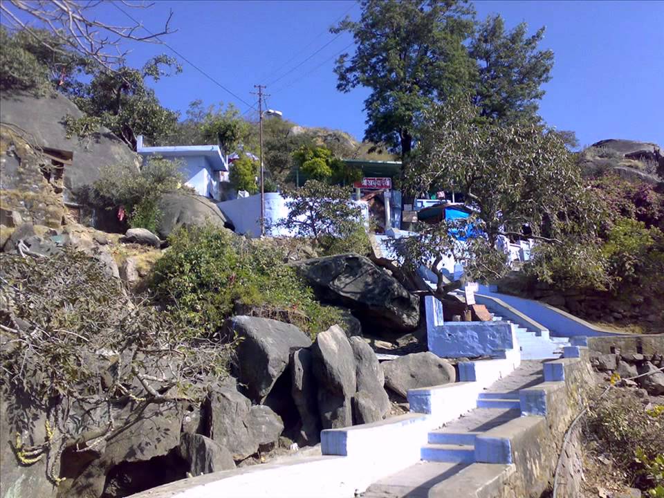 adhar devi temple in mount abu