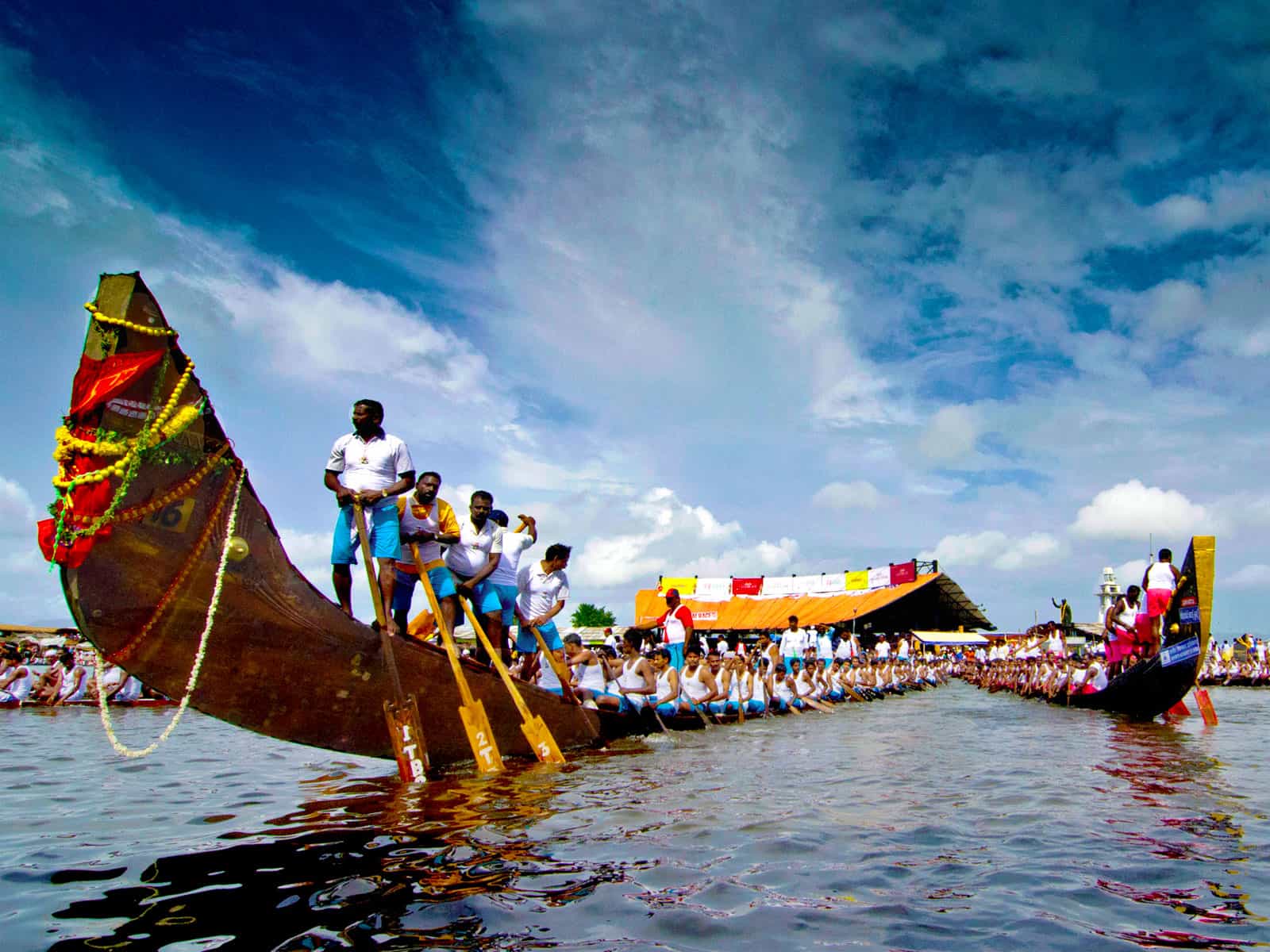alleppey snake boat race kerala