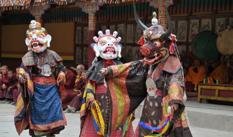 hemis fest best places to visit in kashmir