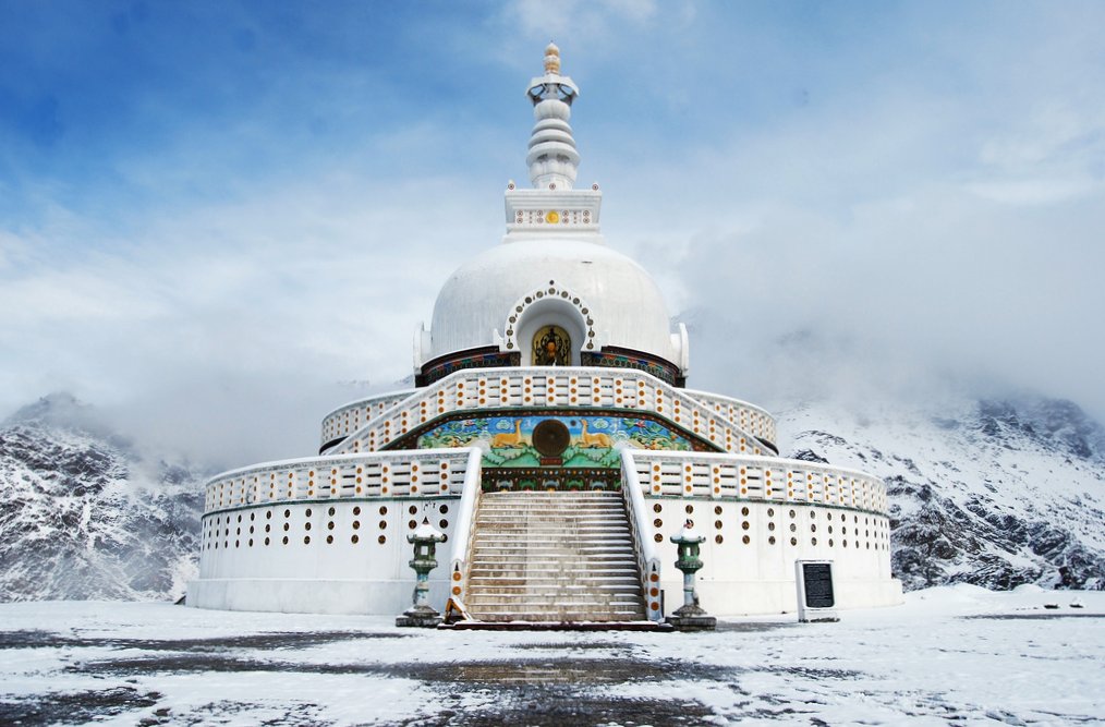 shanti stupa best place for photography in india