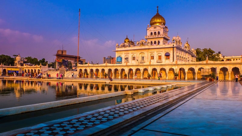 bangla sahib gurudwara best places to visit in delhi