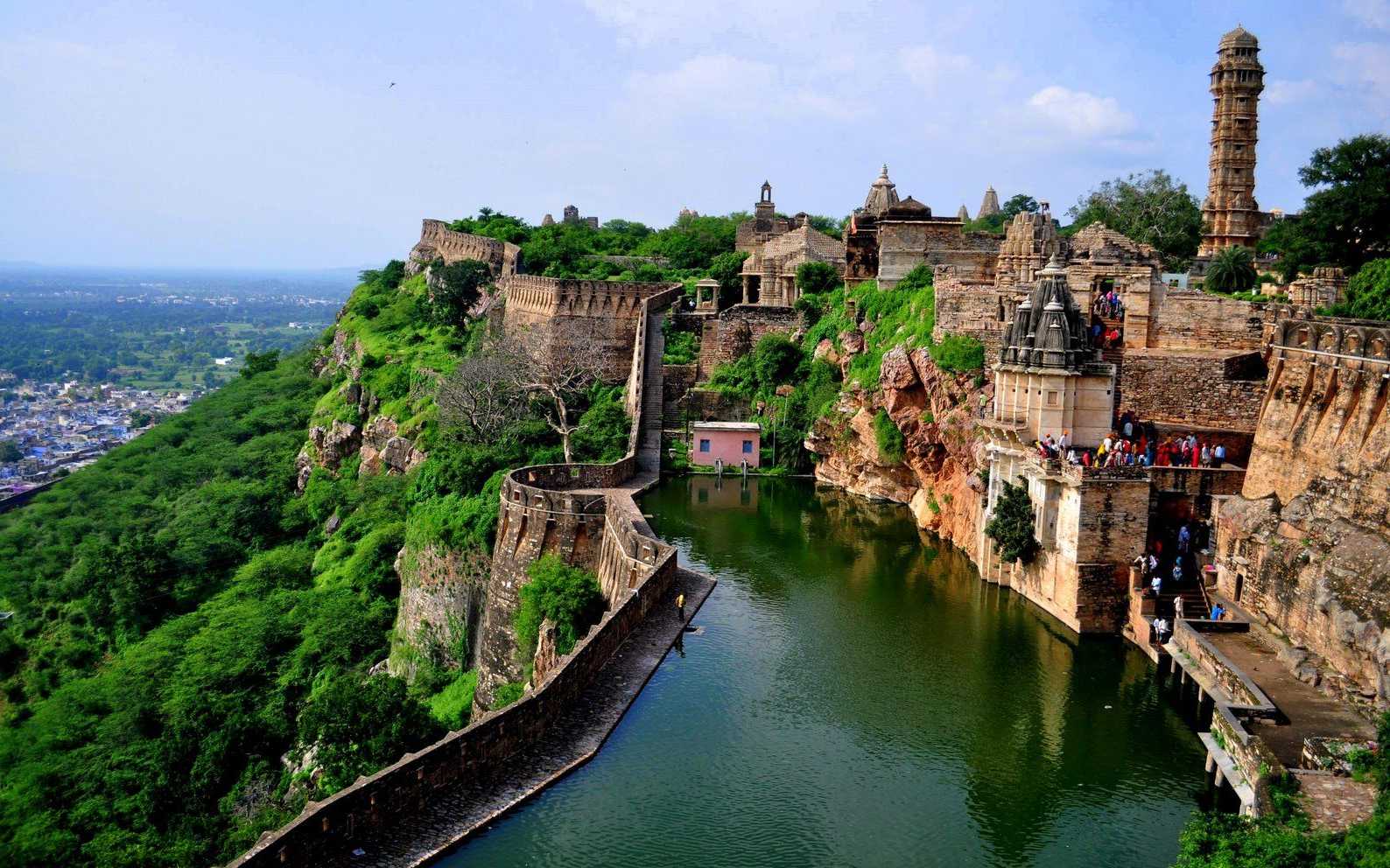 chittorgarh fort famous fort in india