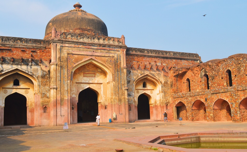 lal darwaza masjid jaunpur uttar pradesh