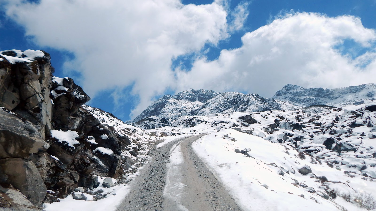 snowfall in tawang