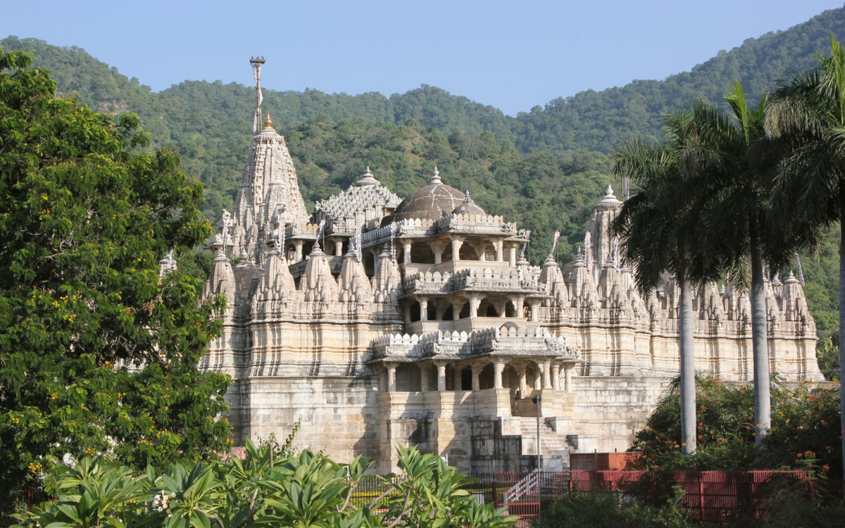 ranakpur jain temple activities besides exploring the splendid forts and palaces