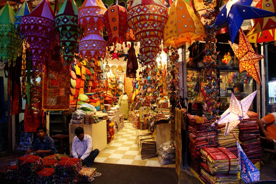 agra markets decorated with light during diwali