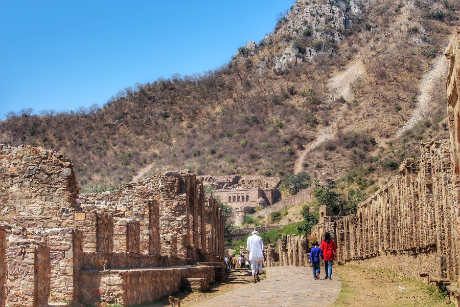 bhangarh fort - fun places to hang out with friends in india