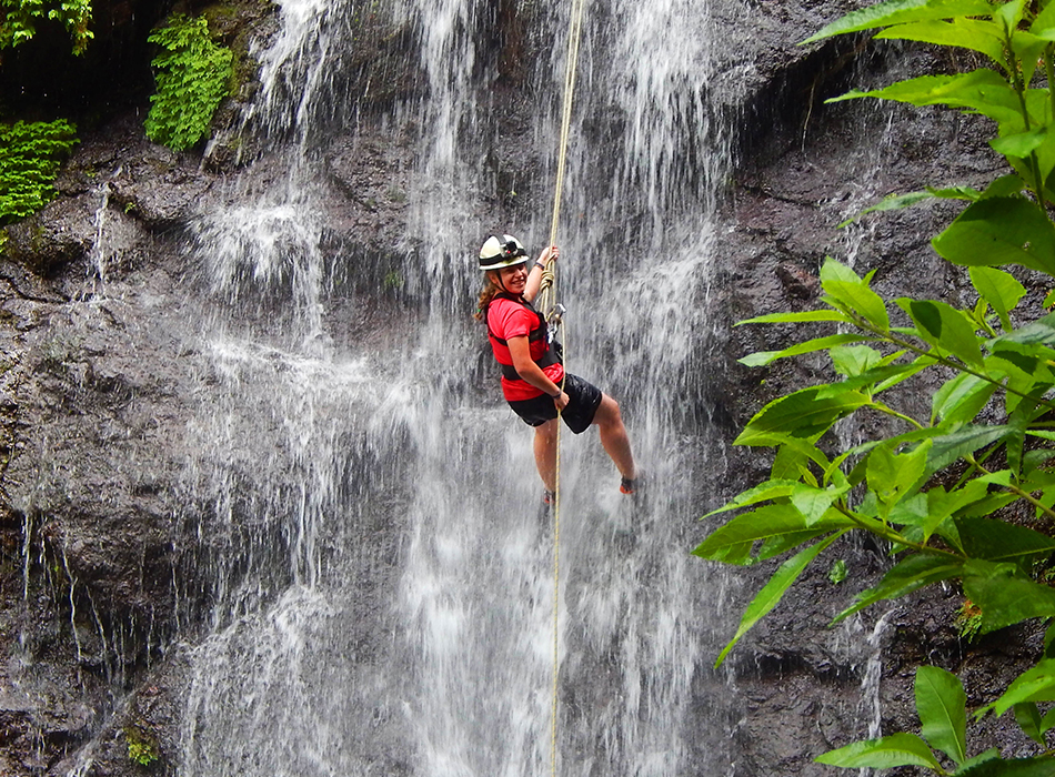 bseiling rapelling - adventure activity in rishikesh