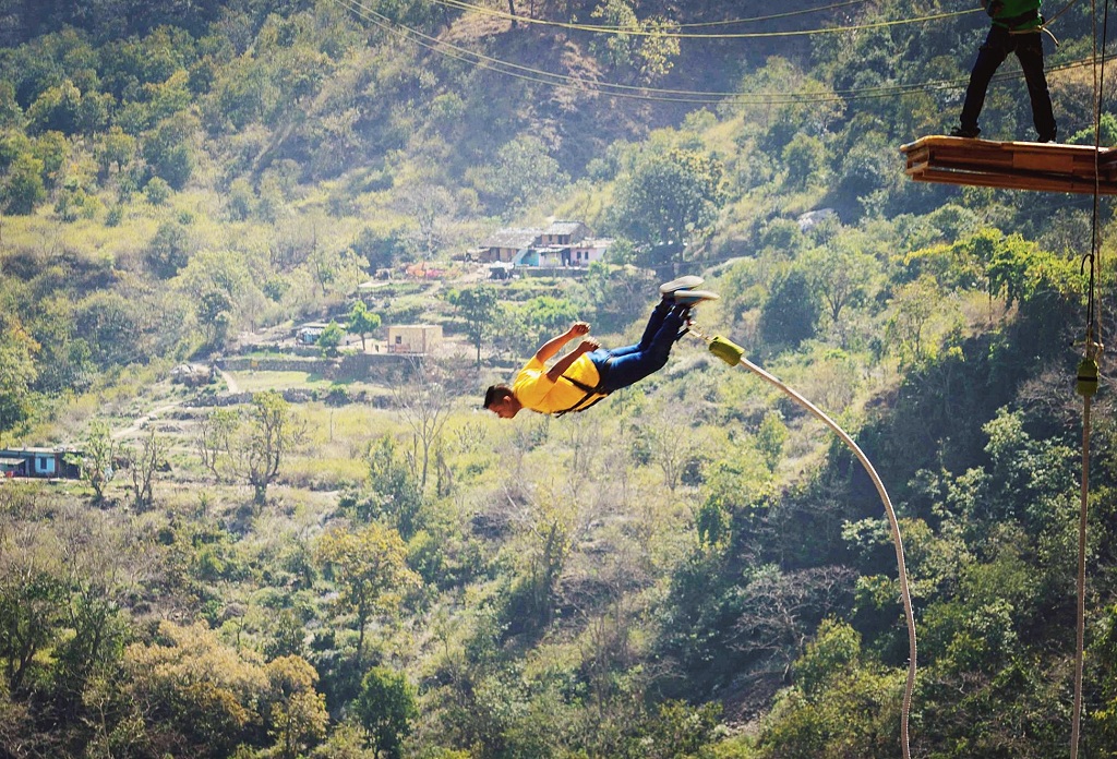 bungee jumping in rishikesh