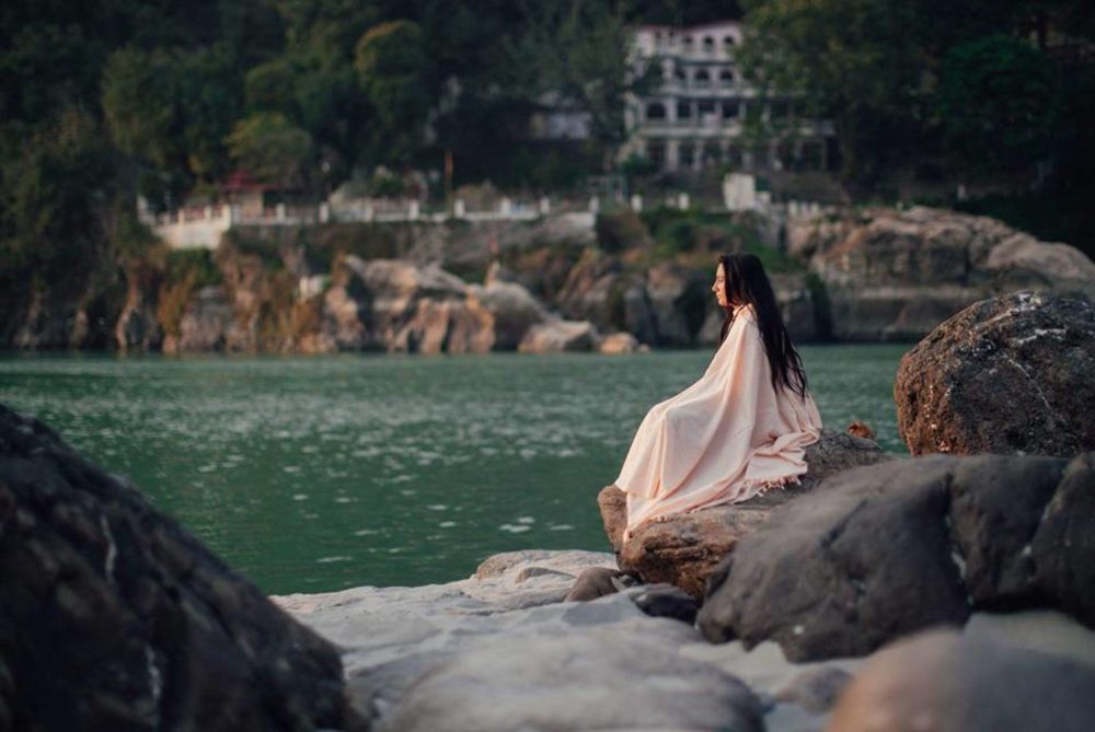 girl at rishikesh ghat