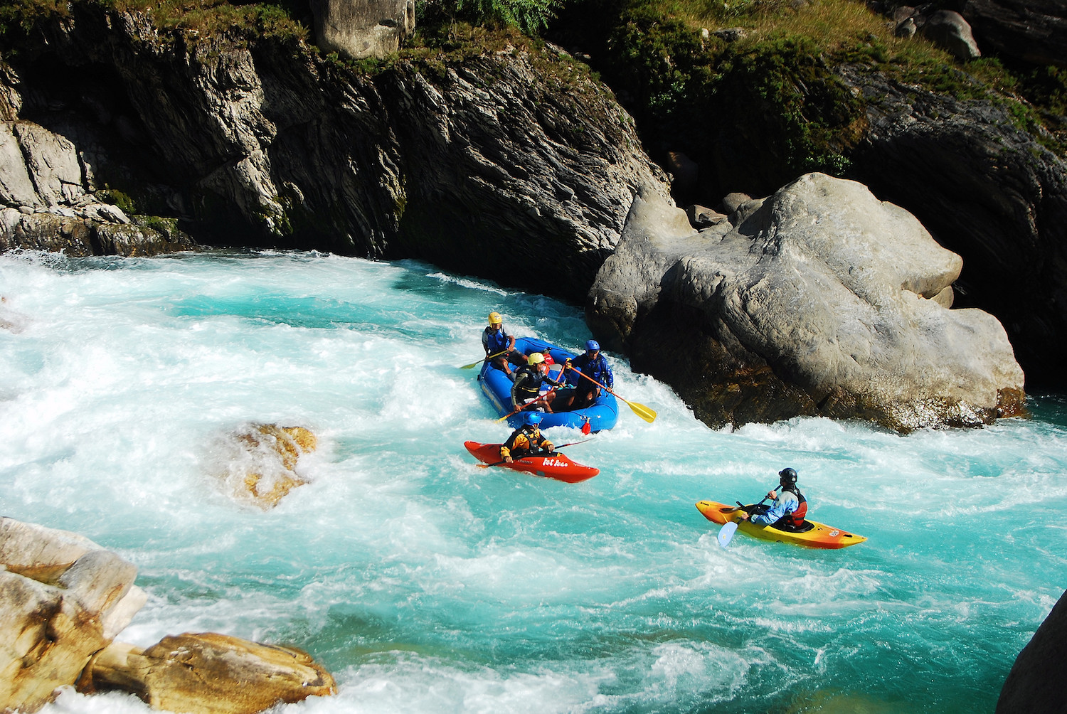 kayaking - adventure activities in rishikesh