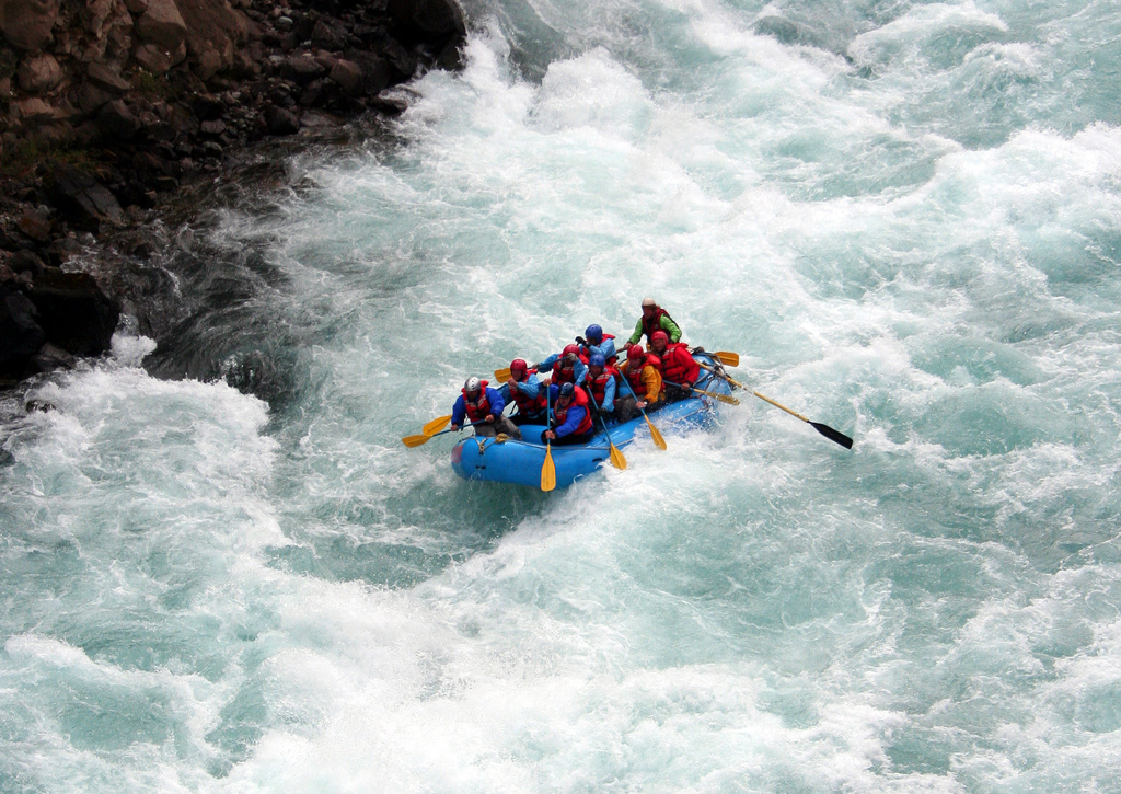 river rafting - adventure activity in rishikesh