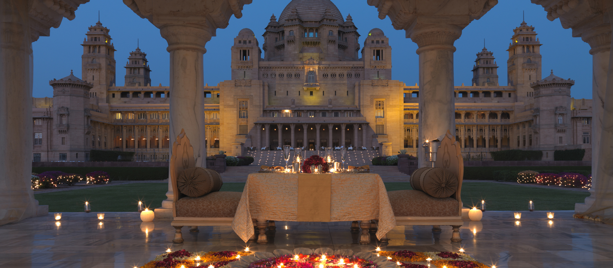 taj umaid bhawan palace jodhpur dinning - top heritage hotels in india