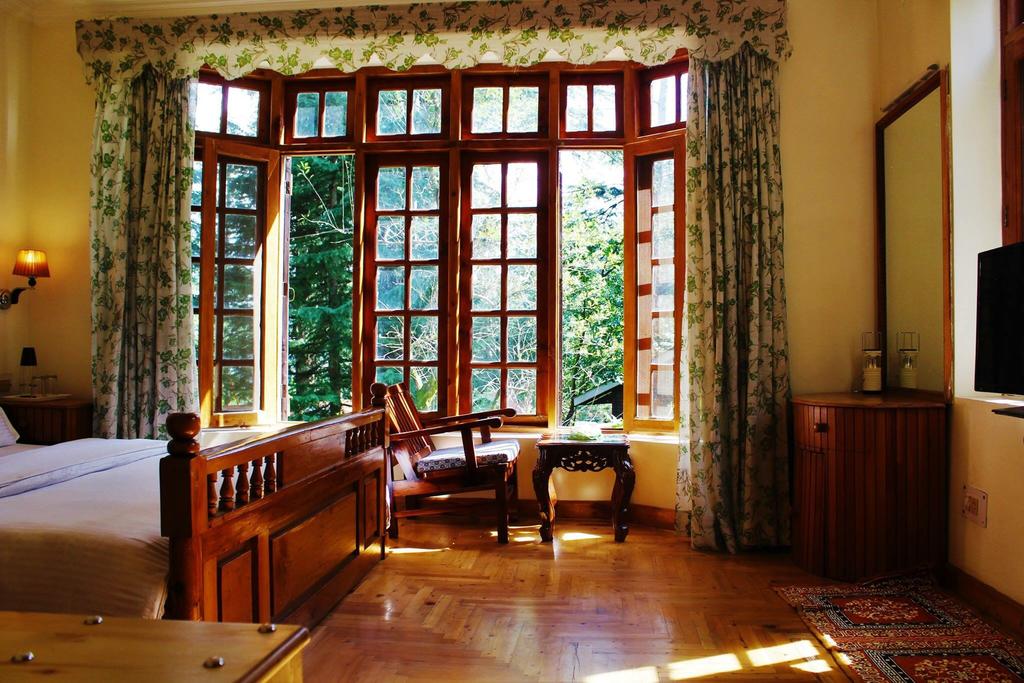 mary cottages interior room - hilltop homestays in manali