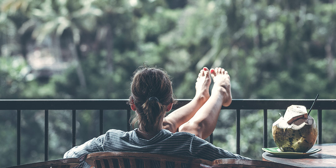 traveller siting in hilltop homestays in india