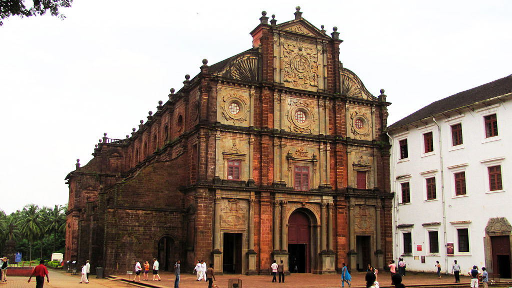 basilica of bom jesus church by travelsite india