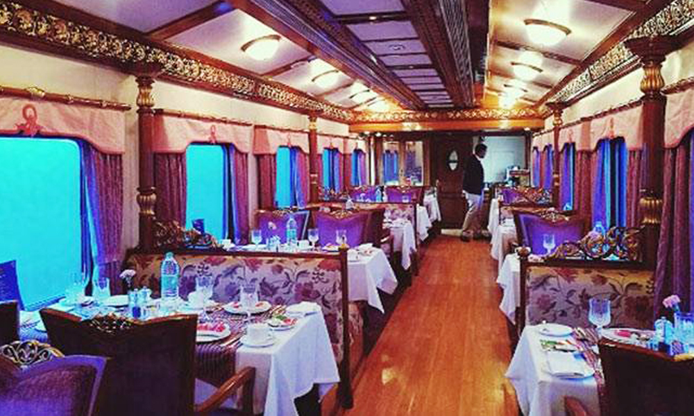 golden chariot dinner cabin