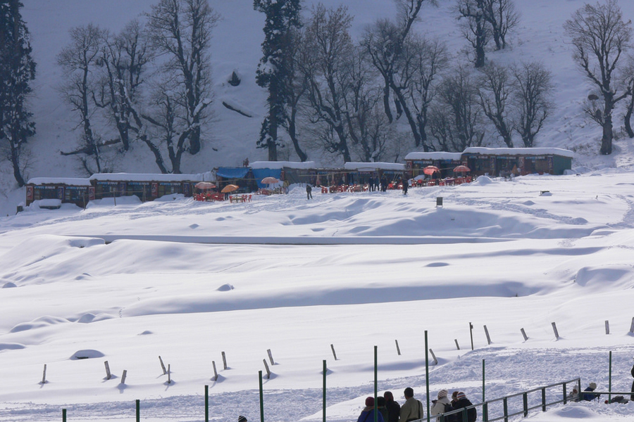 Khilanmarg near gulmarg by Travelsite India