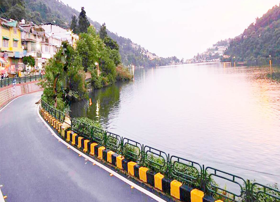 Mall Road nainital