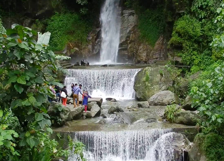 the Banjhakri Falls gantok by Travelsite India